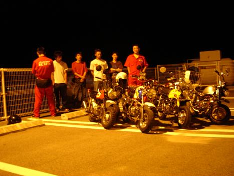 ホンダモンキーと集合写真