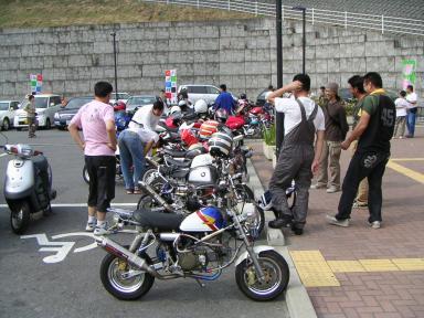 ホンダモンキーツーリング休憩