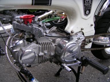 ホンダDAXエンジン