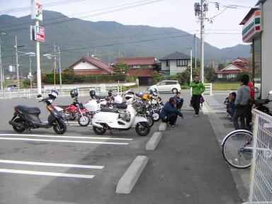 ホンダモンキーツーリング休憩