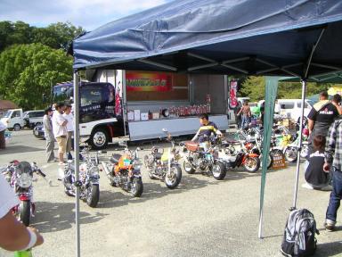 ホンダモンキーカスタムコンテスト特設会場