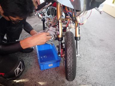 ホンダモンキードラッグレースマシン整備