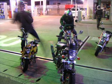 ホンダモンキーツーリング給油