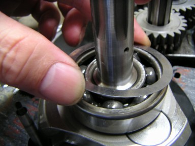 クランクのアキシャルシム