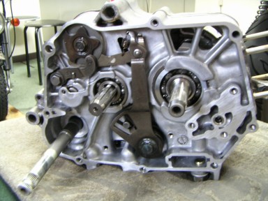 クランクケースとミッション