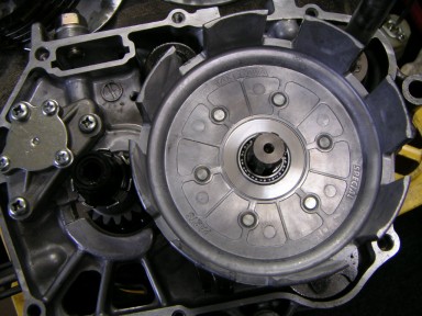 クラッチアウター