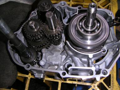 クランクケースクラッチ組み込み