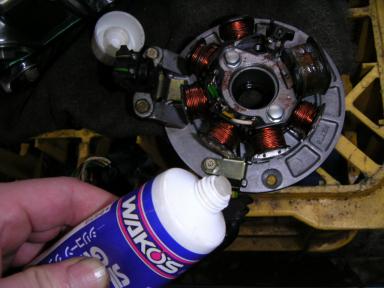 クランクケースとシリコングリース