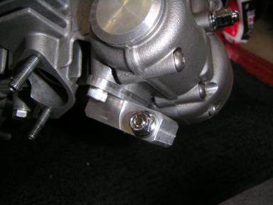 ヘッド下オイルクーラーステー