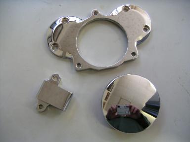 ヘッドカバーとオイルクーラーステー